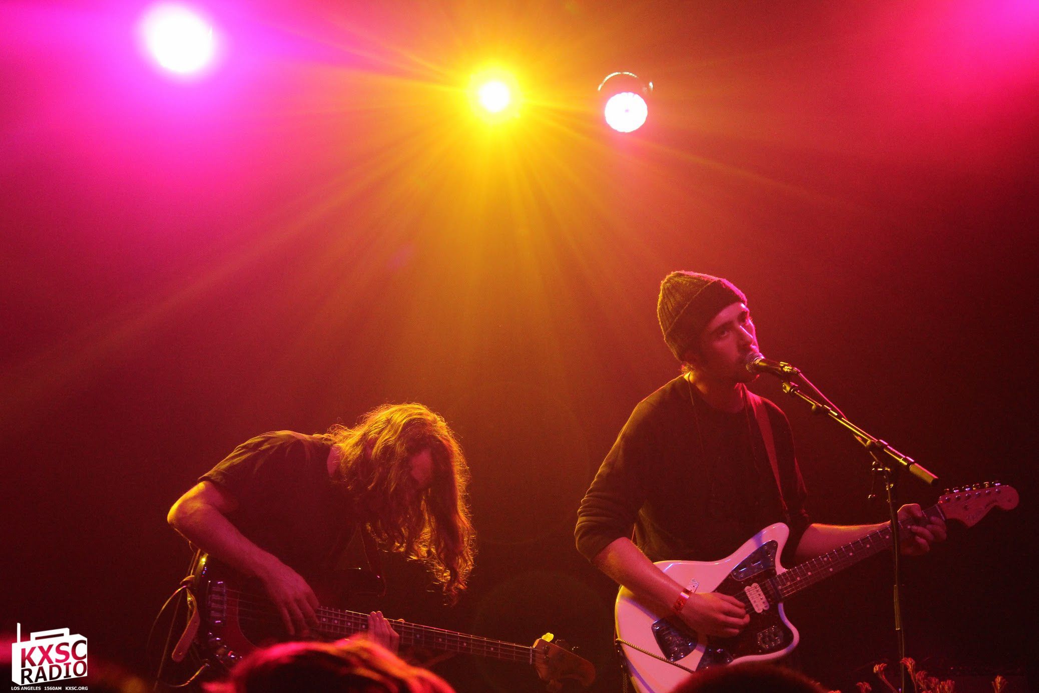 2076x1384 Show Review: Surf Curse