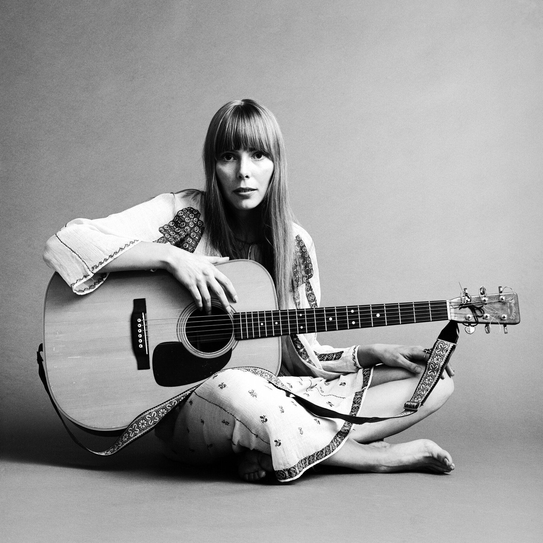 1800x1800 New Joni Mitchell Collection Captures
