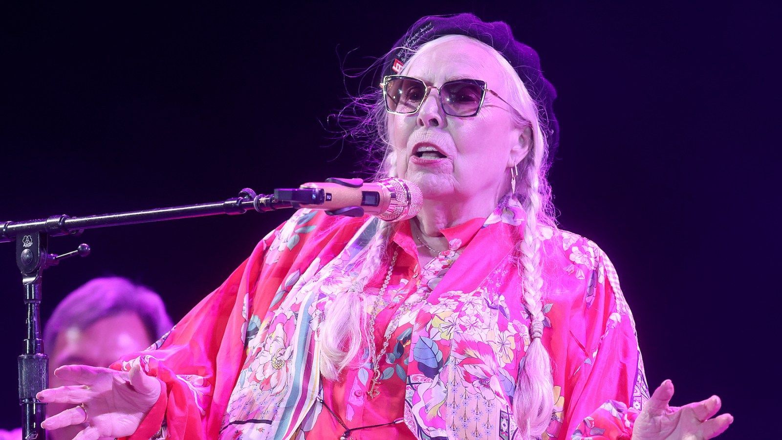 1600x900 Joni Mitchell's Surprise Performance