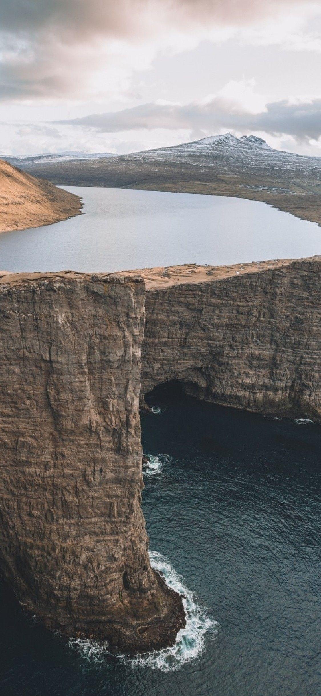 1125x2436 Download 1125x2436 Norway, Faroe Islands, Rocks, Hills