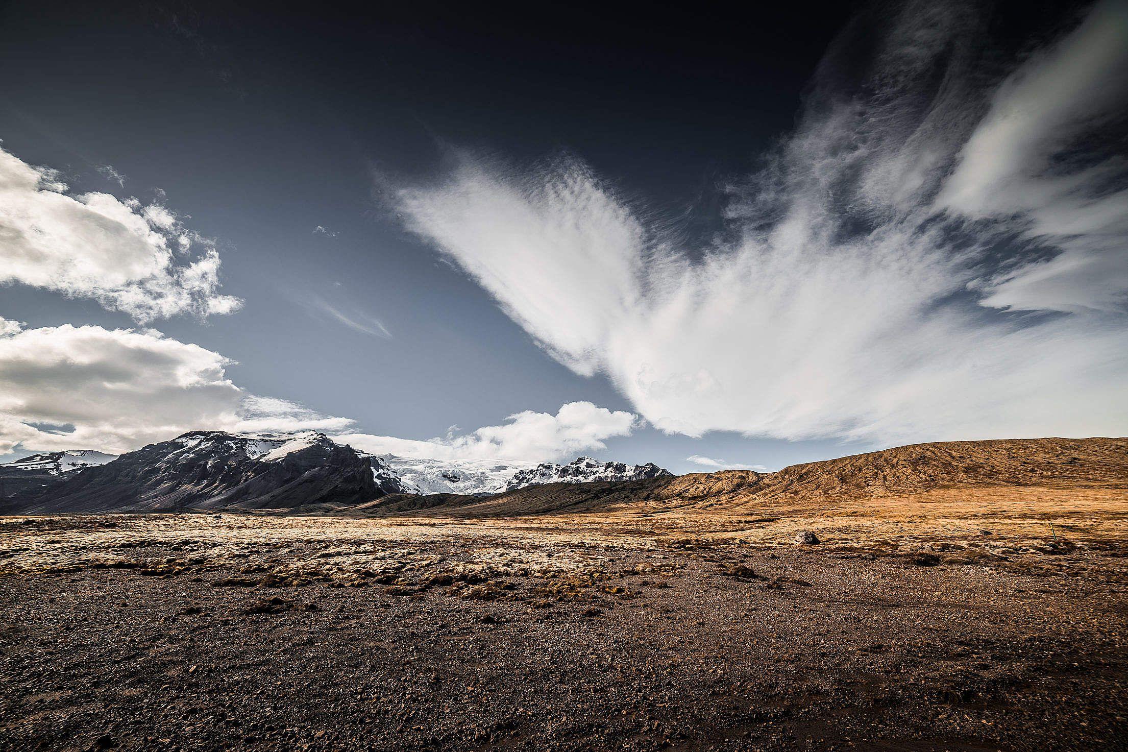 2210x1473 Iceland Scenery Wallpaper Free