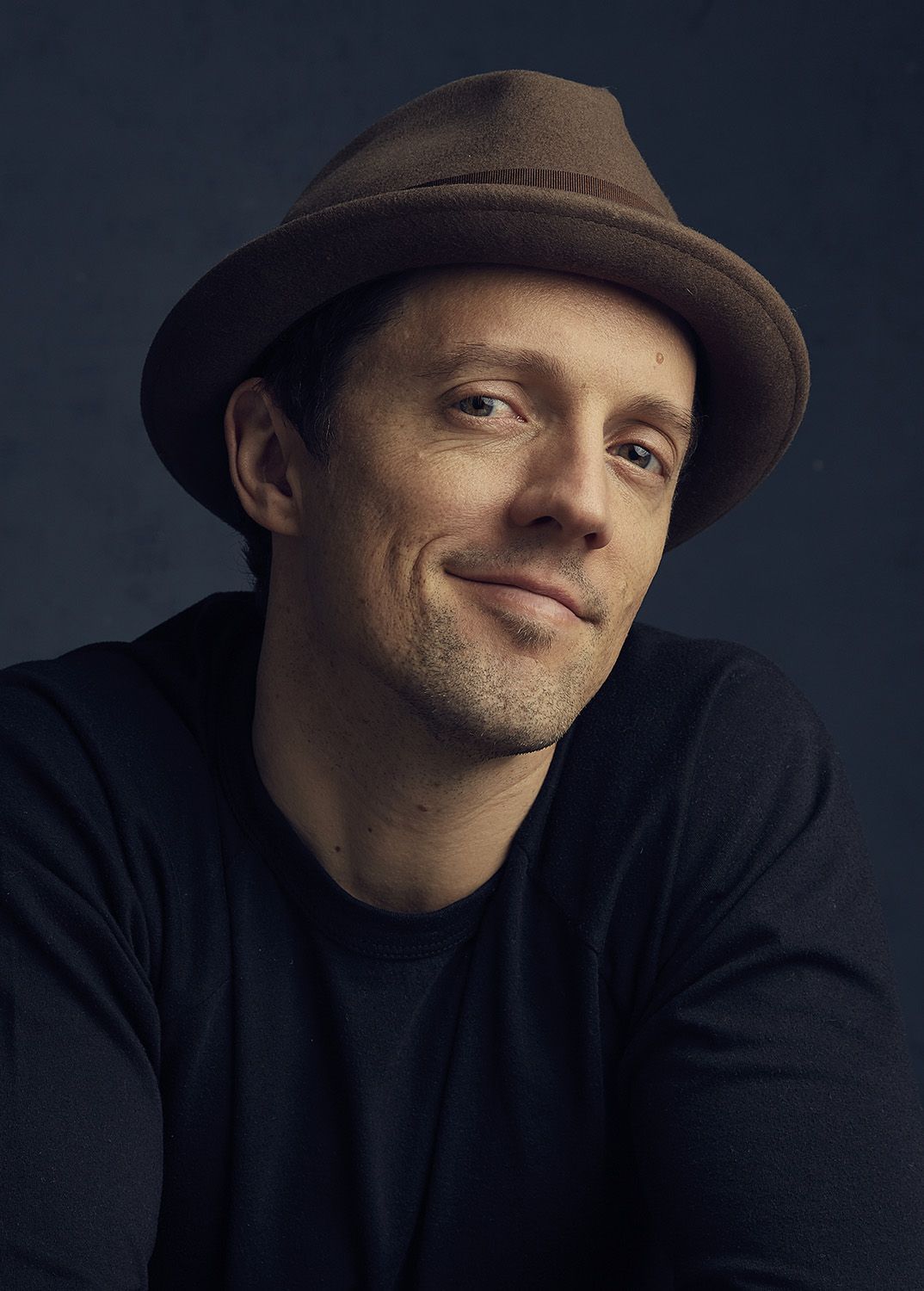 1074x1500 JASON MRAZ IS ALWAYS ON A POSITIVE NOTE