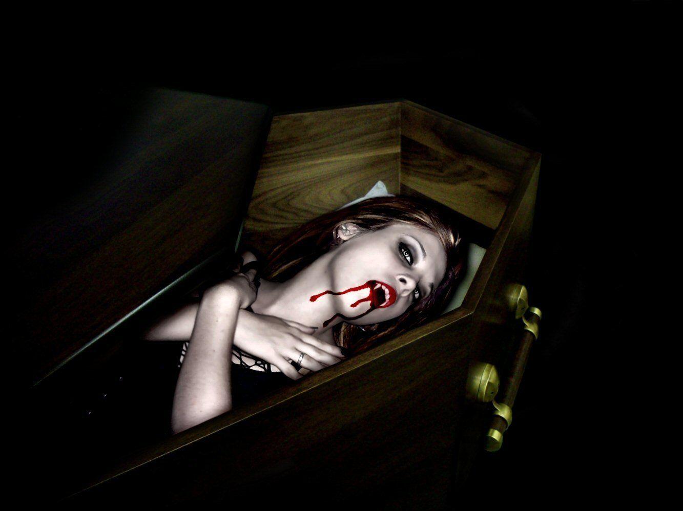1333x998 Vampire HD Wallpaper and Background Image
