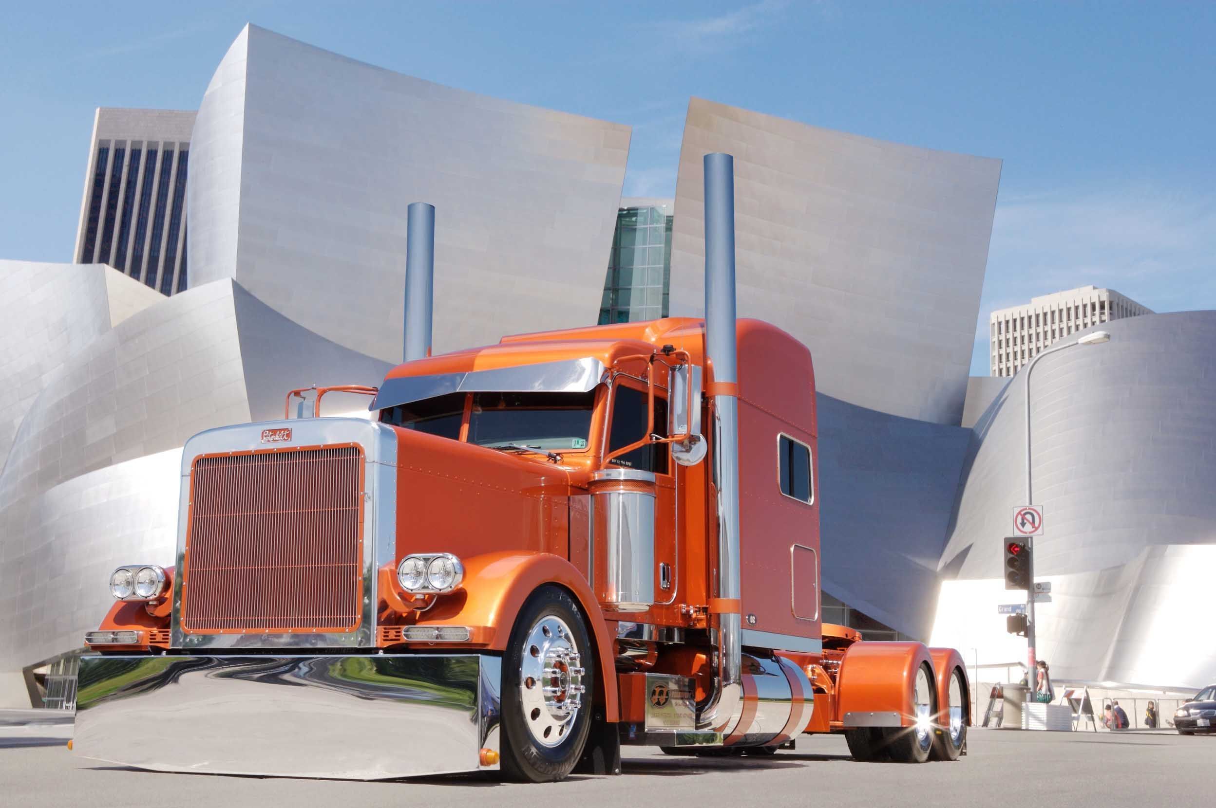 2496x1660 Customized Semi Trucks