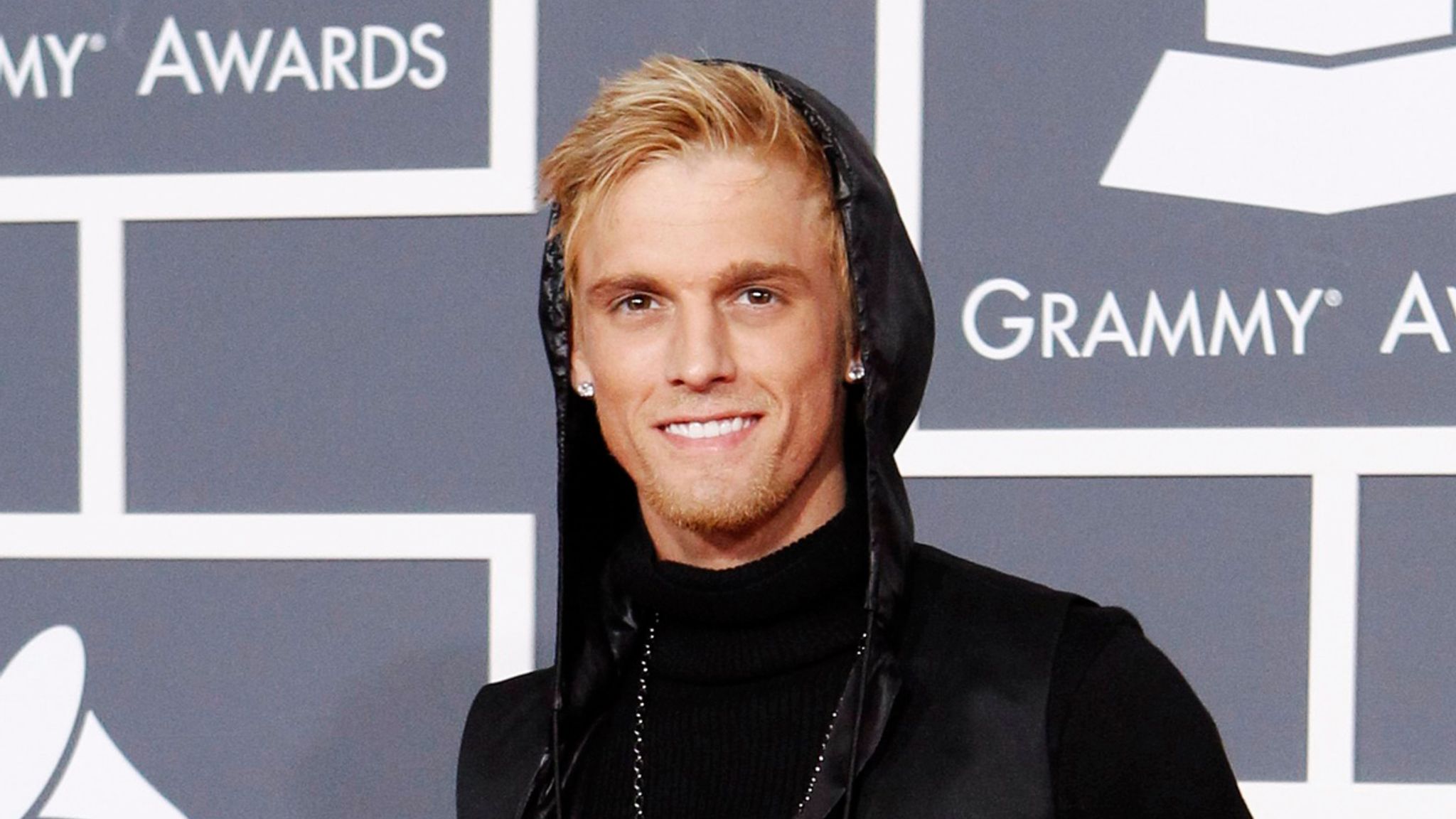 2048x1152 Aaron Carter: Singer and brother