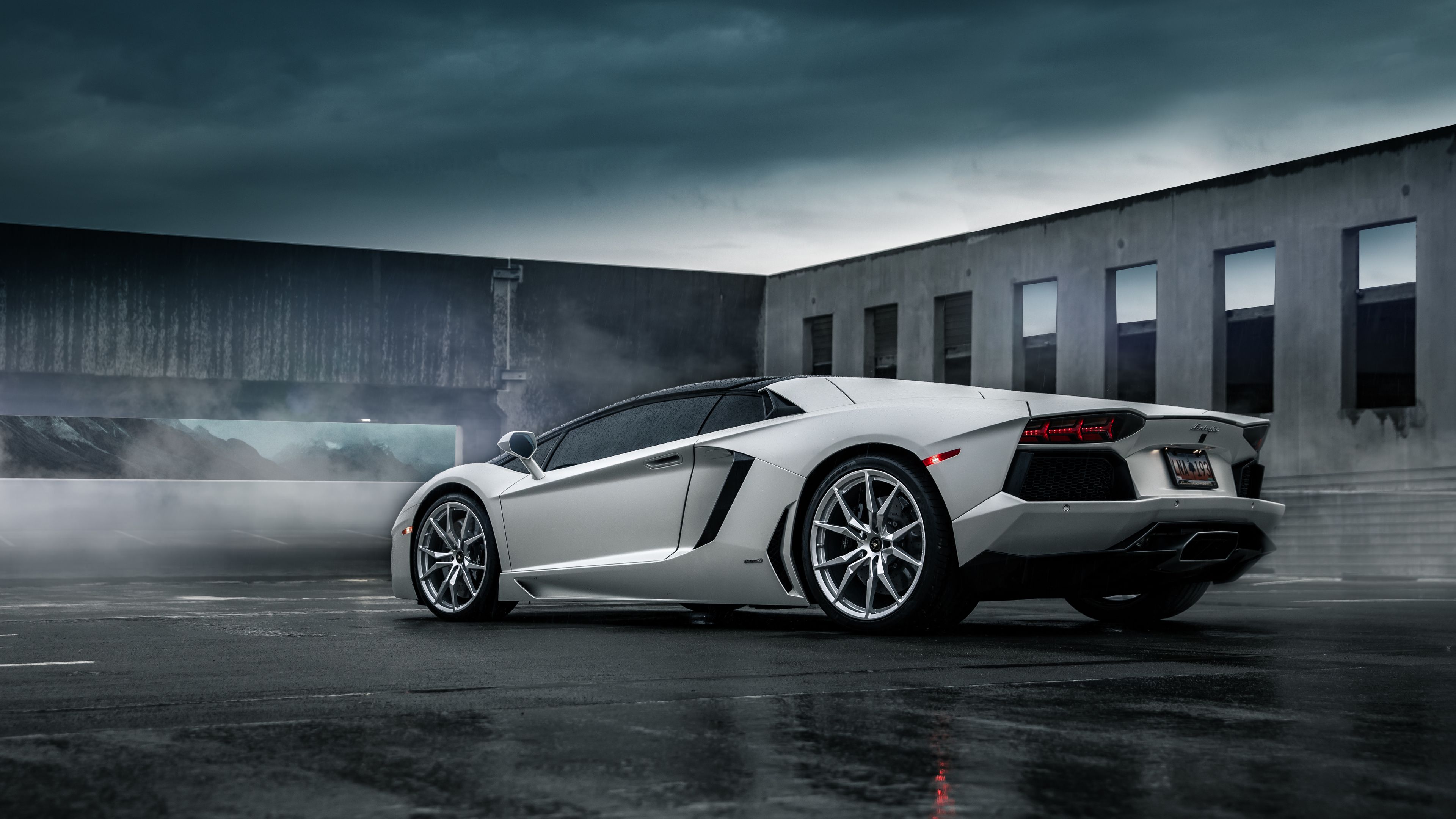 3840x2160 Grey Car Wallpaper