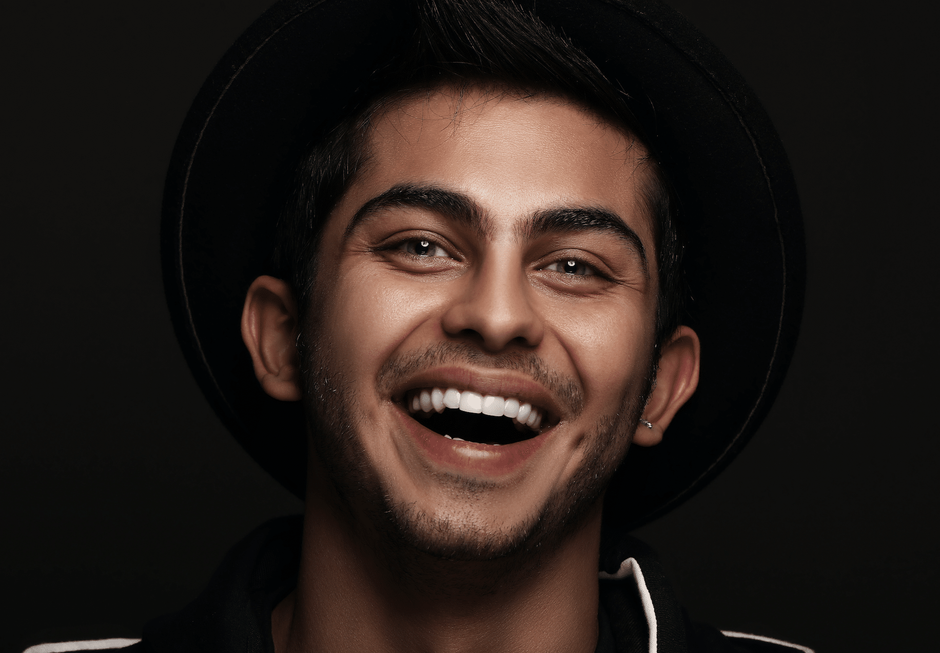 1832x1274 Summer Smile: Teeth Whitening Tips