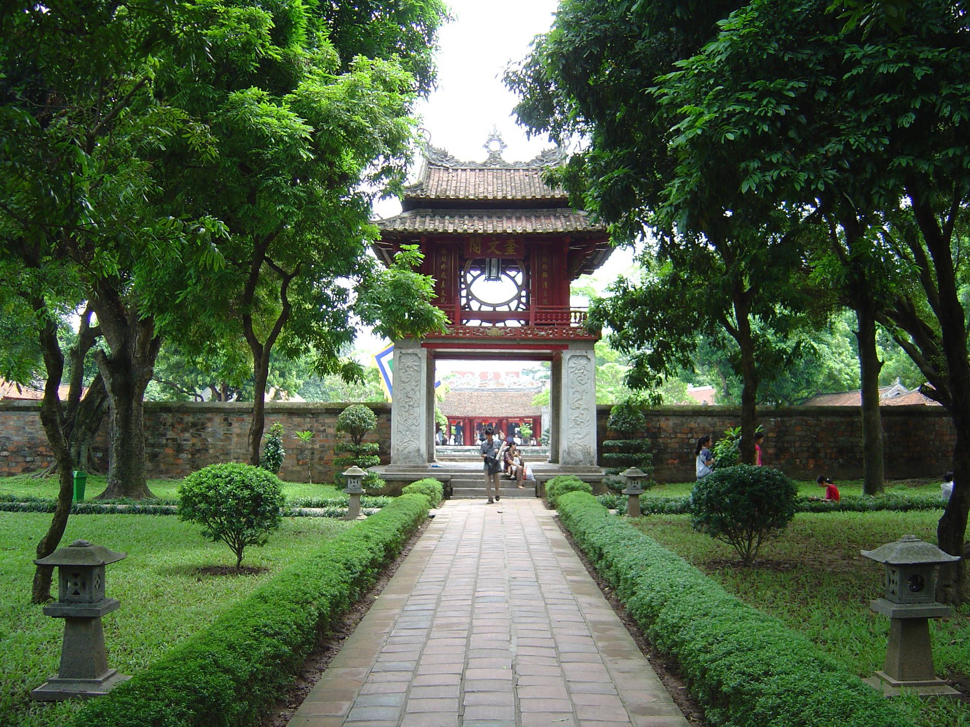 1920x1440 Hanoi Wallpaper