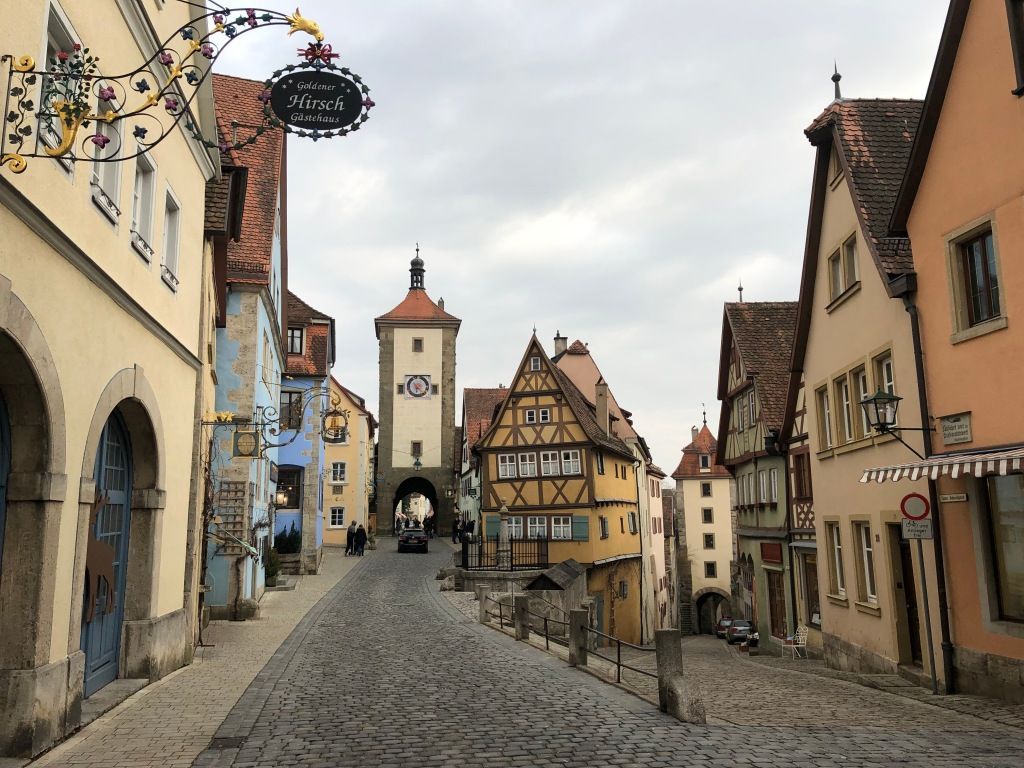 1024x768 Rothenburg ob der Tauber. Miles To