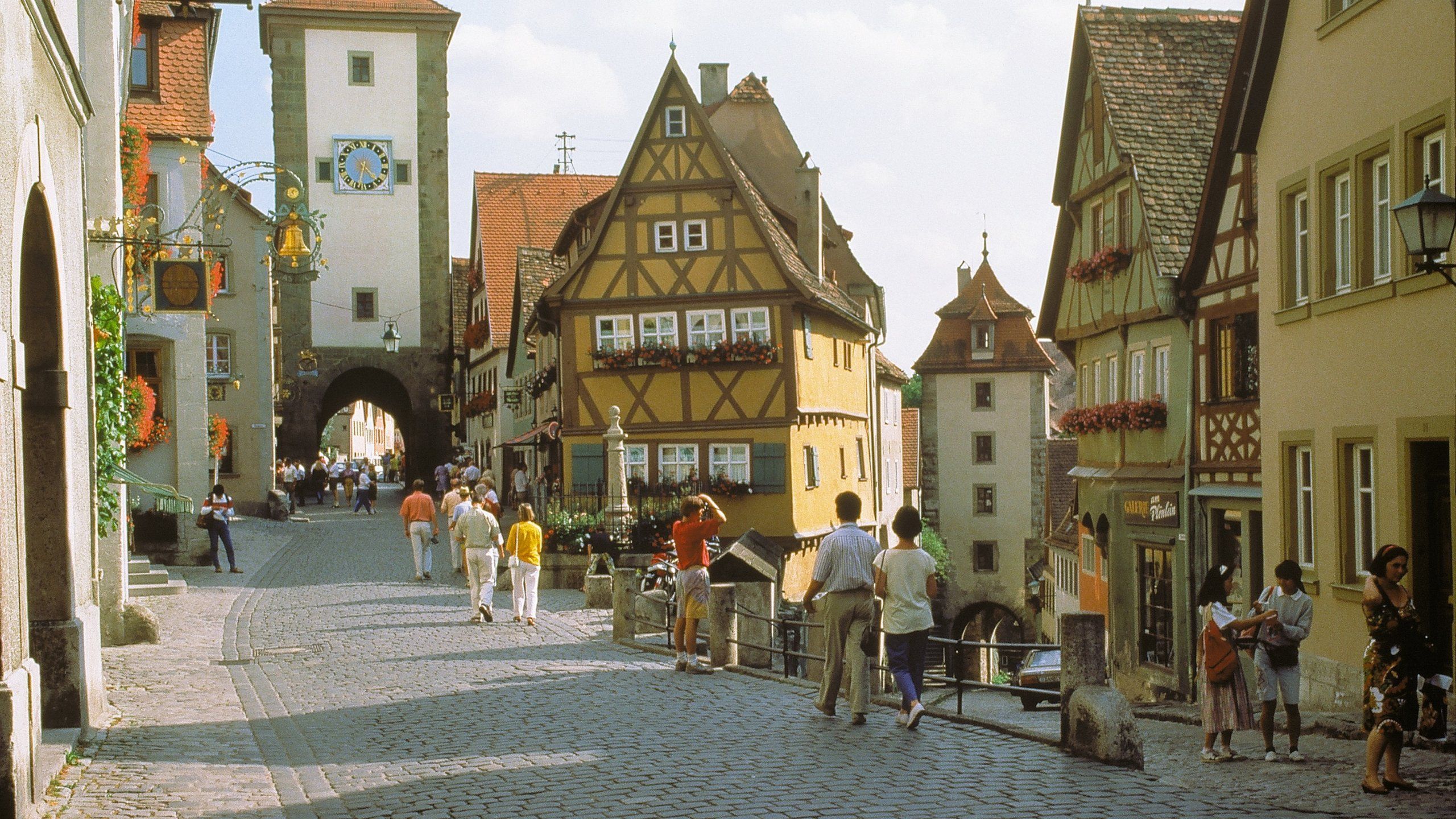 2560x1440 Visit Rothenburg Old Town: Best