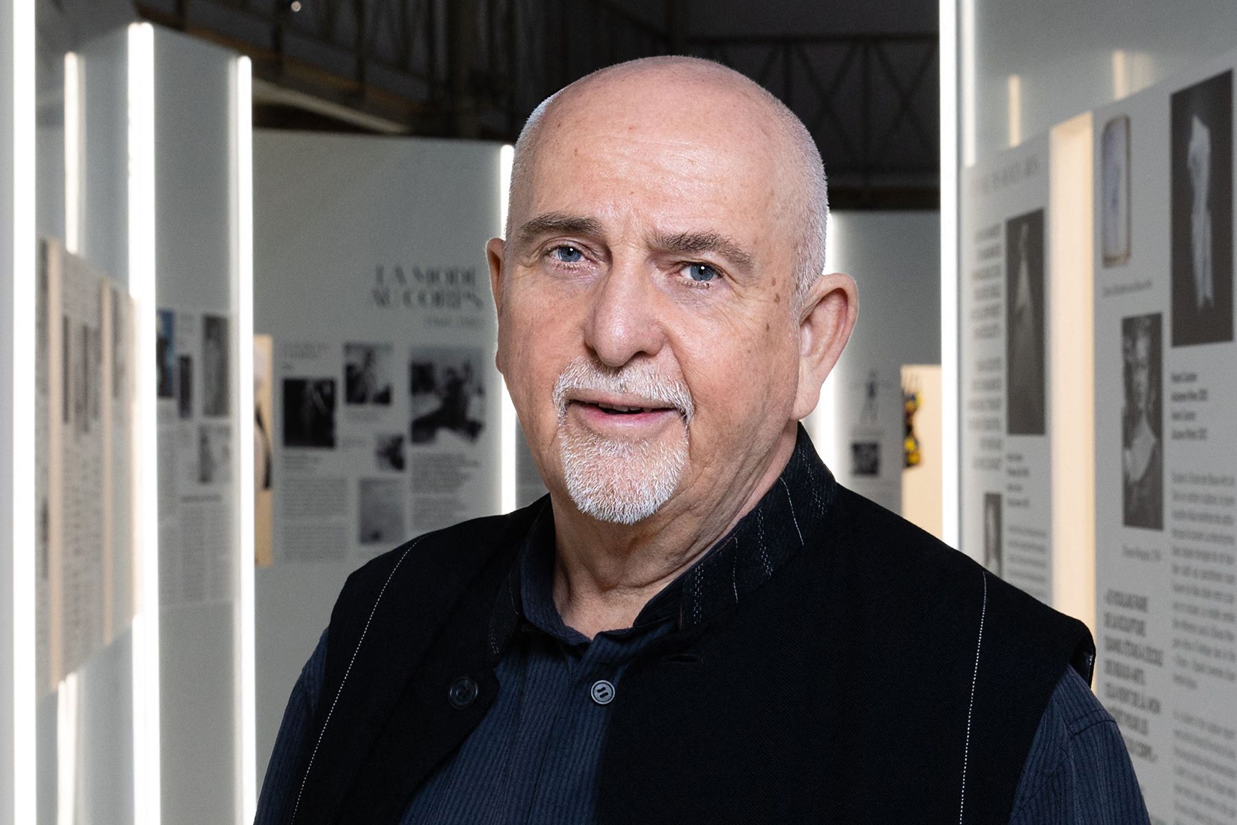 1800x1200 Peter Gabriel Shares 'Panopticom' From