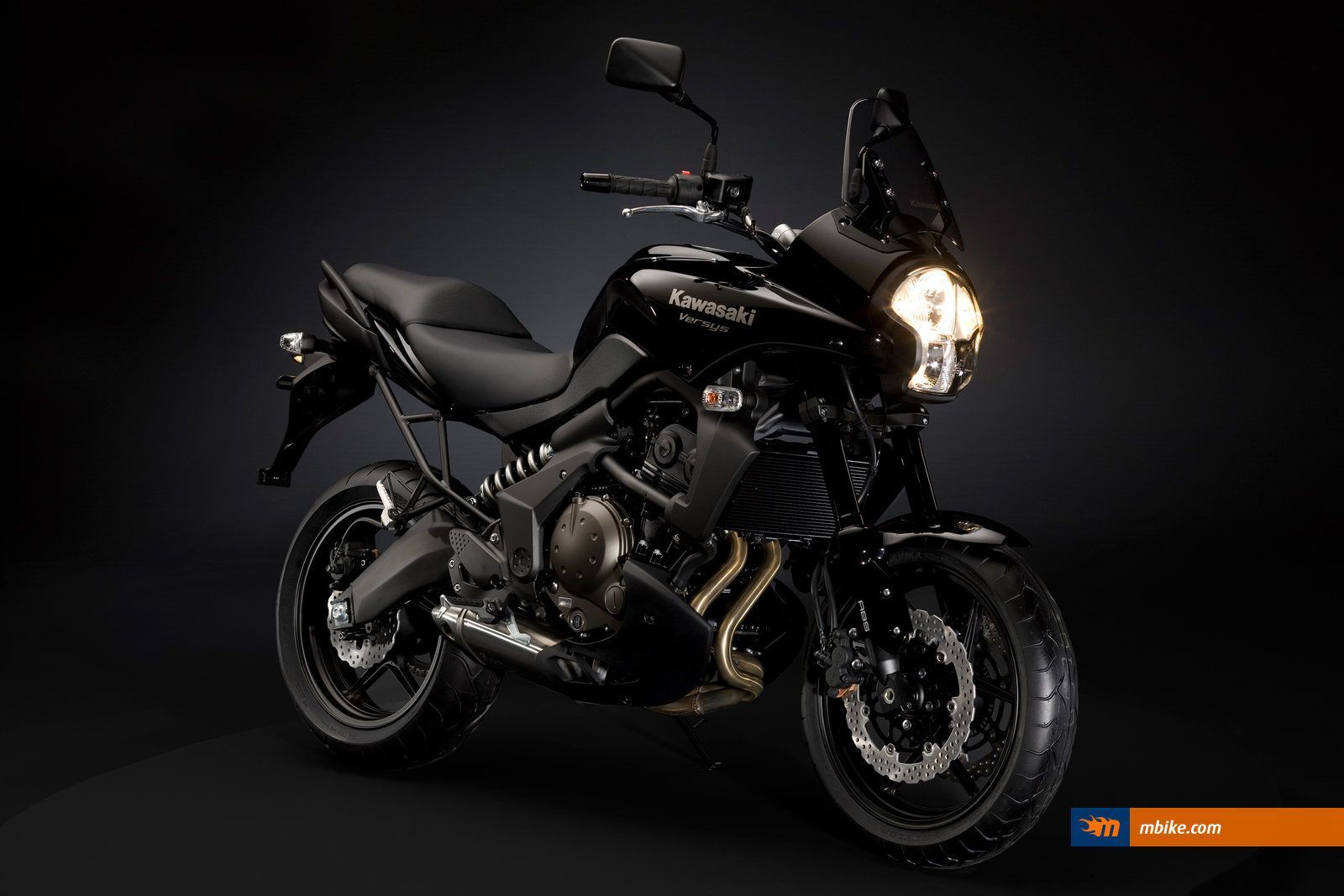 1600x1067 Kawasaki Versys Wallpaper