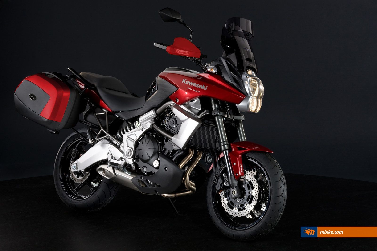 1600x1067 Kawasaki Versys Tourer Wallpaper