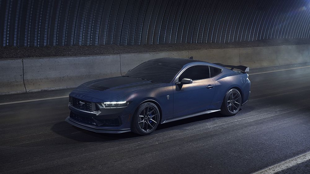 1000x562 The Ford Mustang Dark Horse in Photo