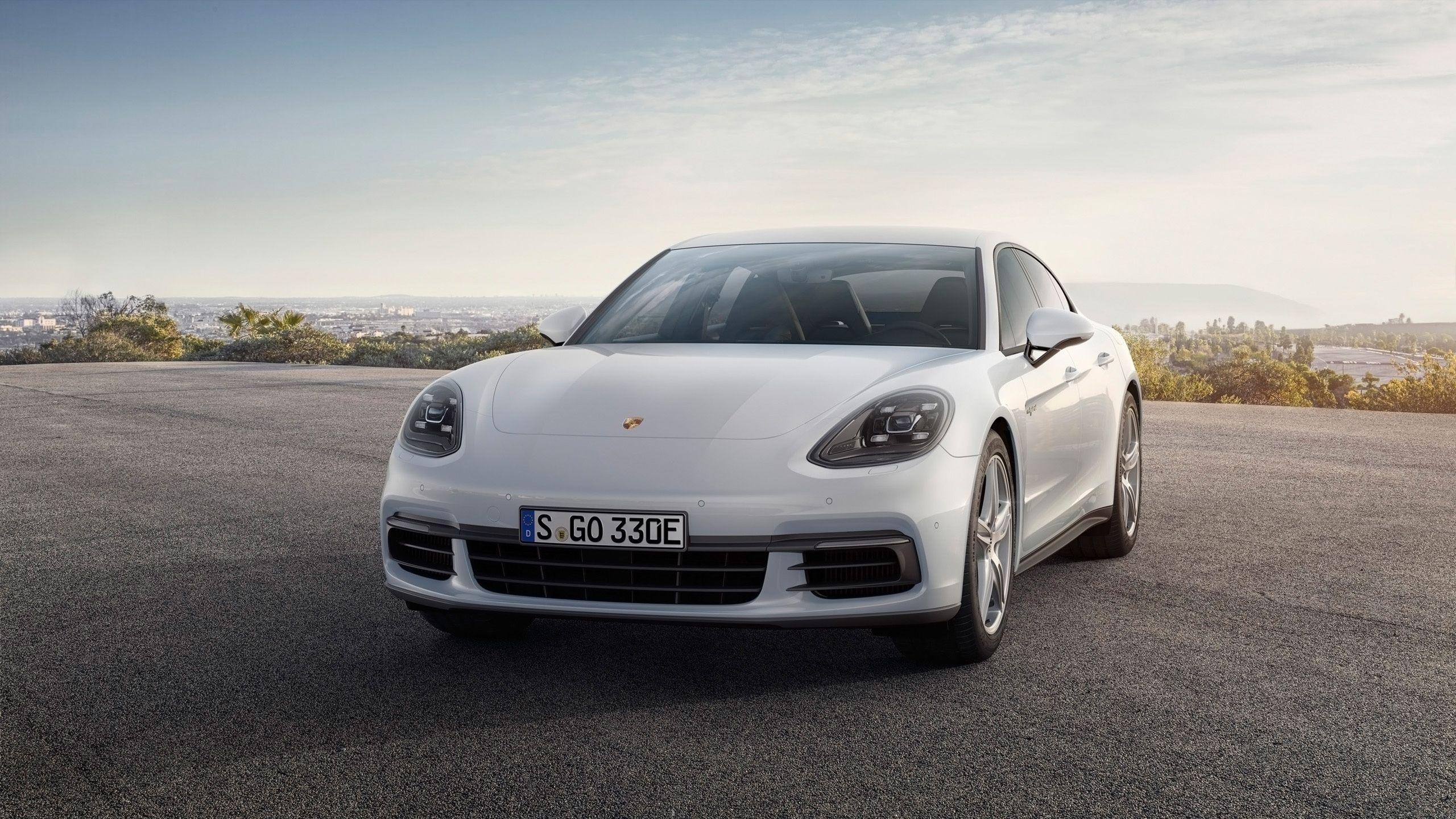 2560x1440 Porsche Panamera 4 E Hybrid Wallpaper High Quality Is 4K
