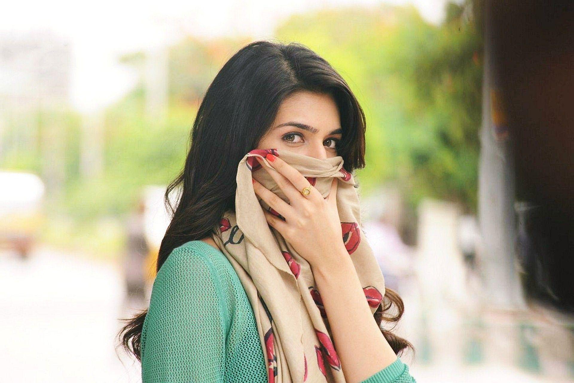 1920x1280 Kriti Sanon HD Photo 05163