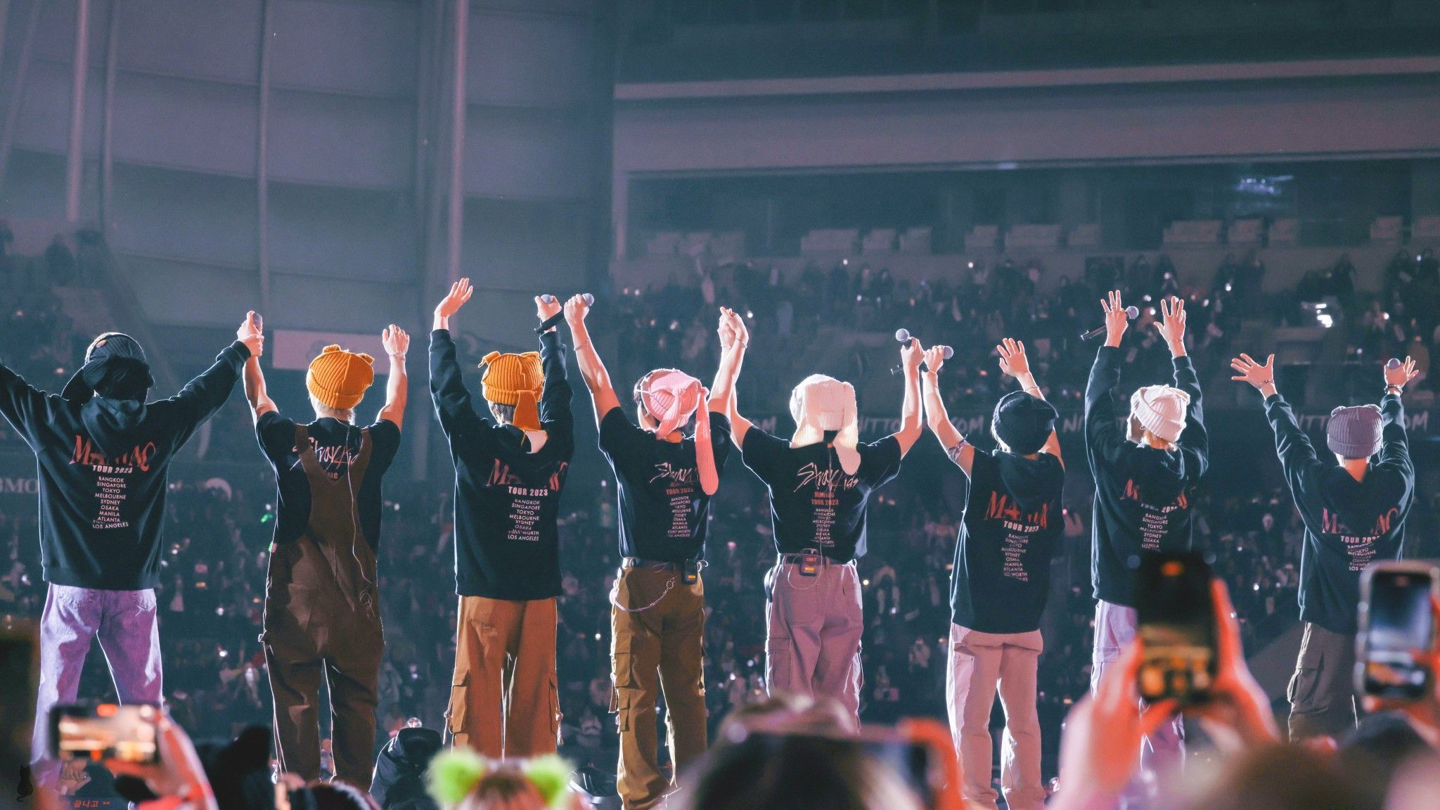 2048x1152 STRAY KIDS. Stray