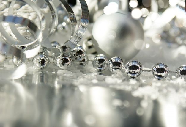 626x427 Silver Jewelry Background Image