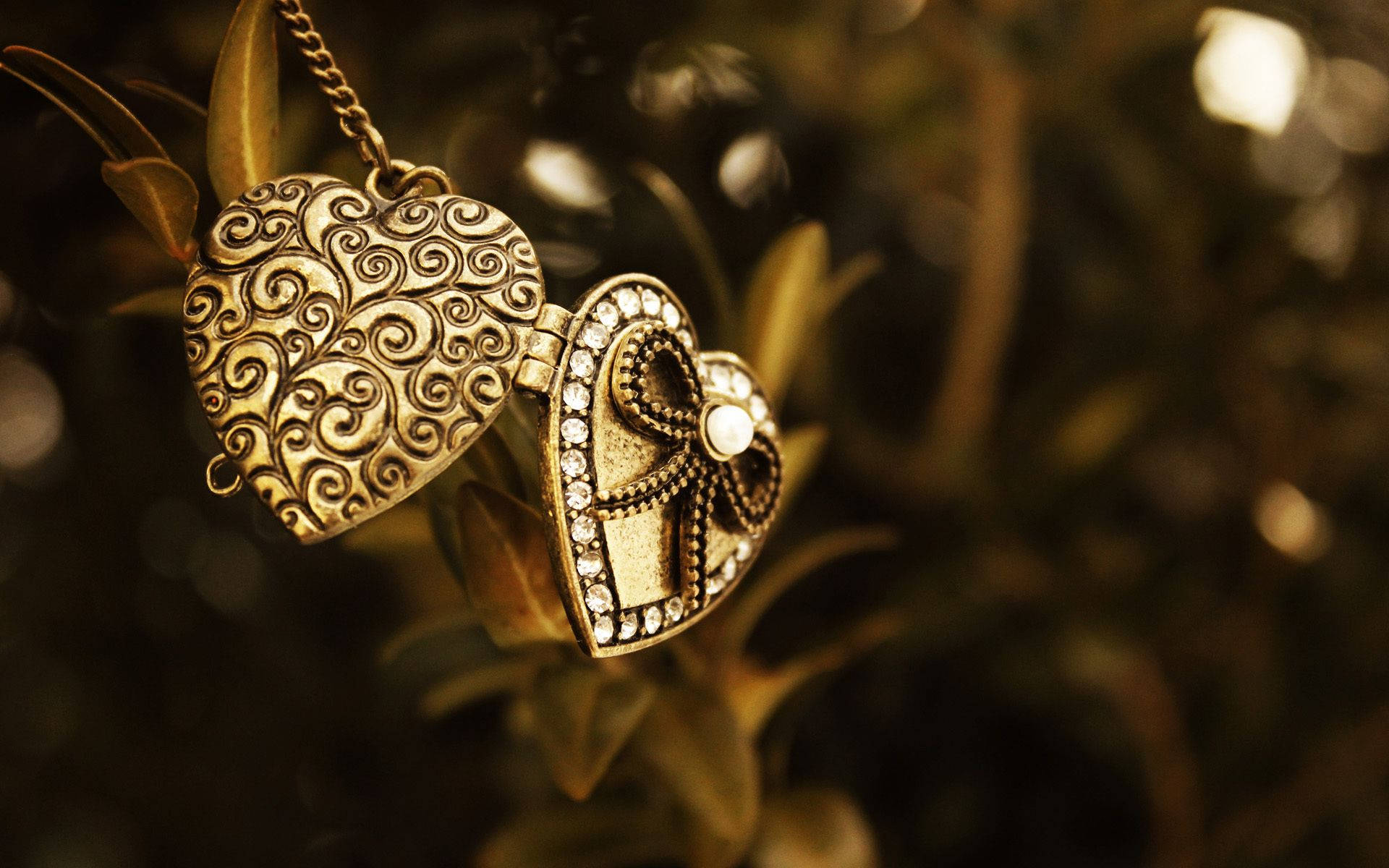 1920x1200 Jewelry Wallpaper