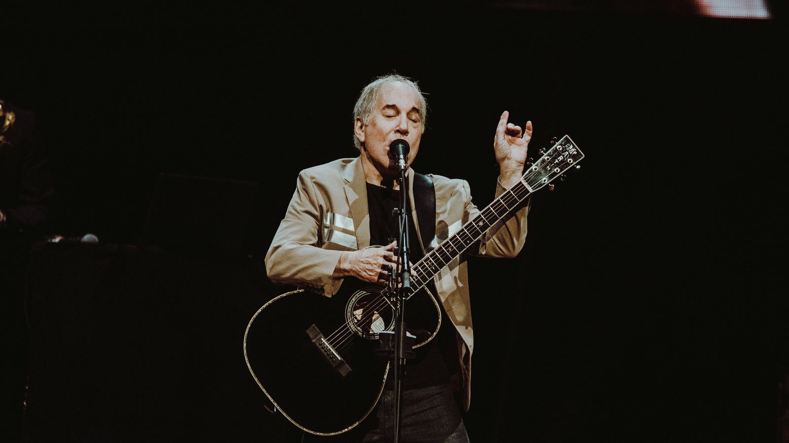 1600x900 Review: Paul Simon, Still Evolving, Is