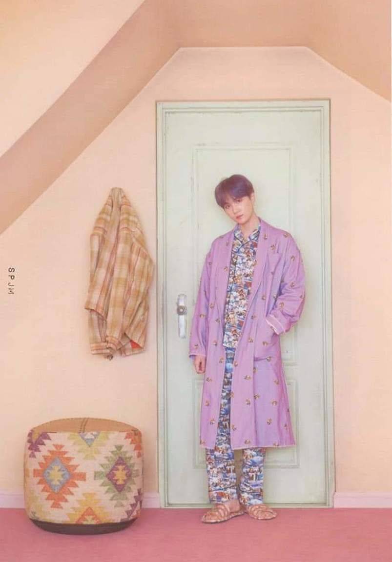 803x1152 Scans MAP OF THE SOUL: PERSONA