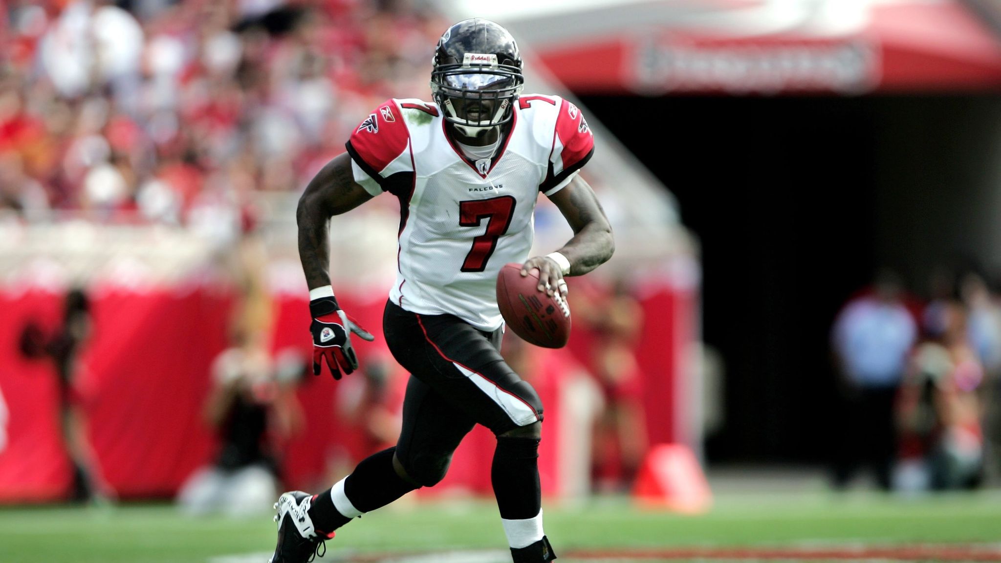 2048x1152 Michael Vick ends NFL career after