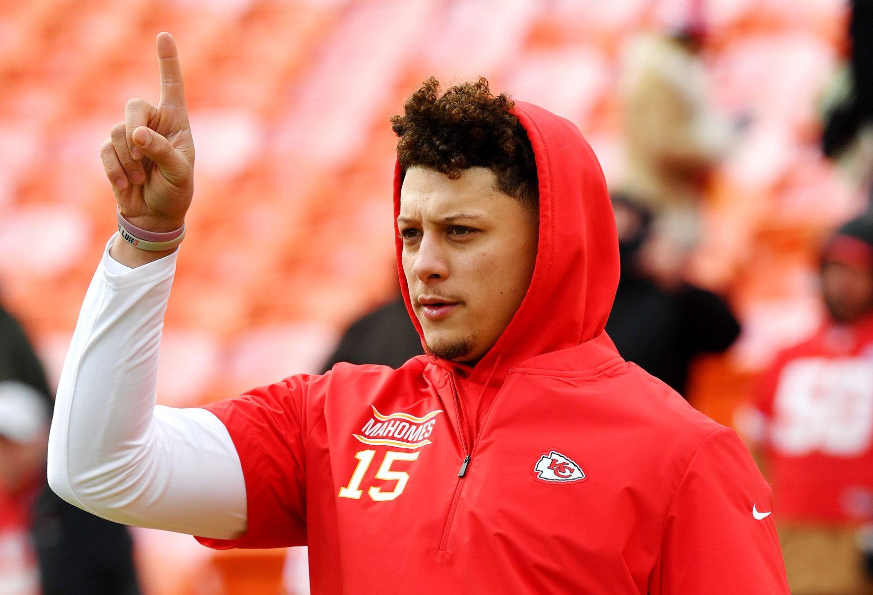 1760x1200 What's the Deal With Patrick Mahomes's Ketchup Obsession