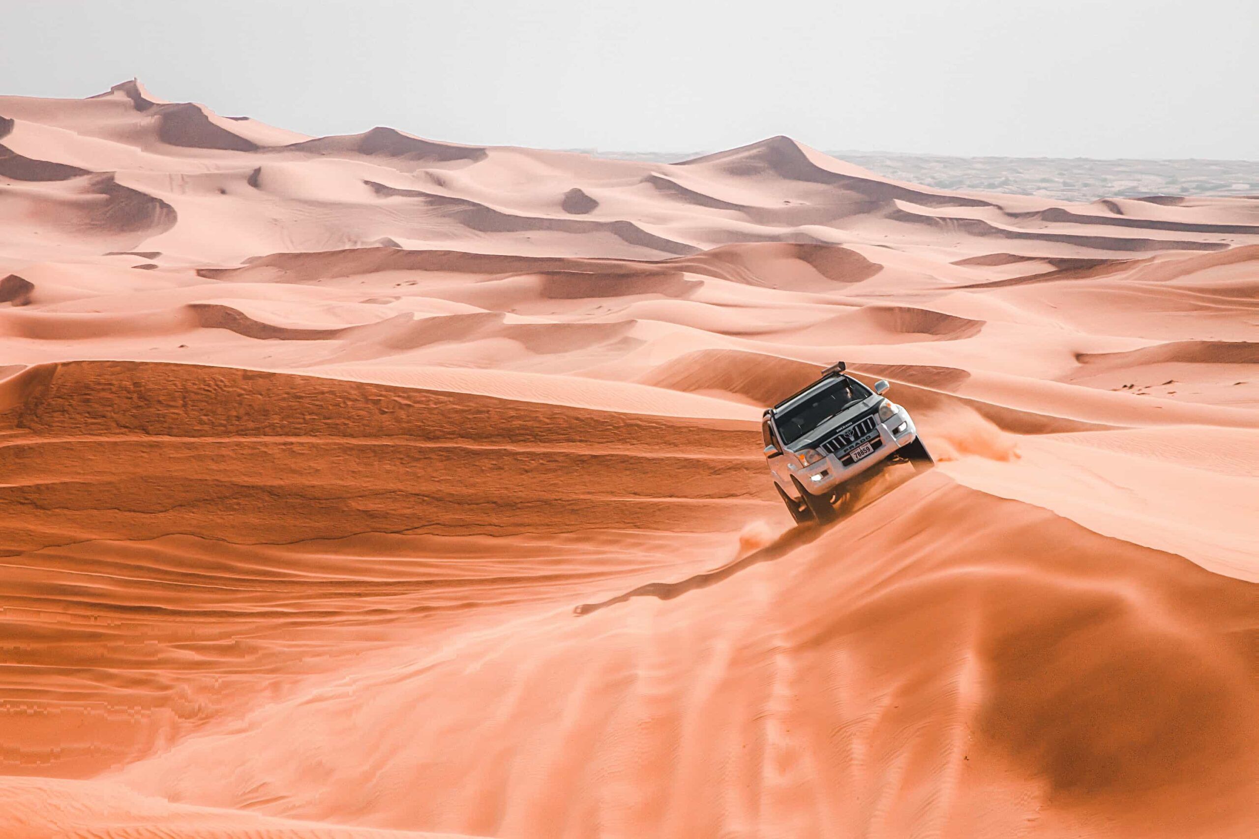 2560x1707 Desert Safari Adventure in Dubai