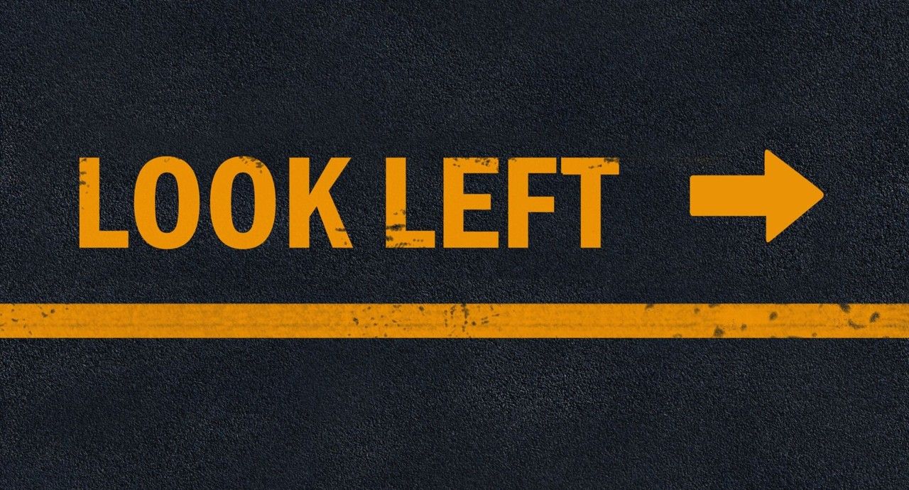 Look Left Wallpapers Top Free Look Left Backgrounds WallpaperAccess
