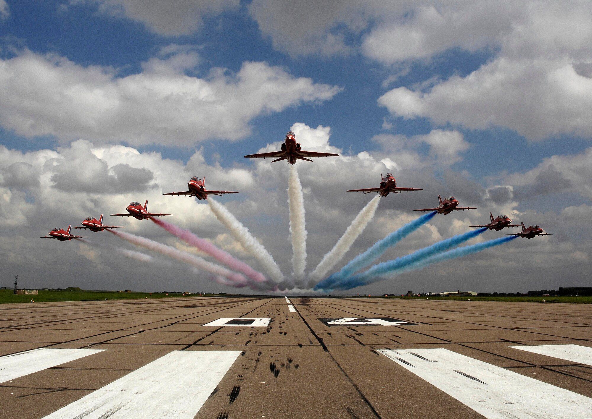 2000x1417 RAF demonstration team buzz Lakenheath