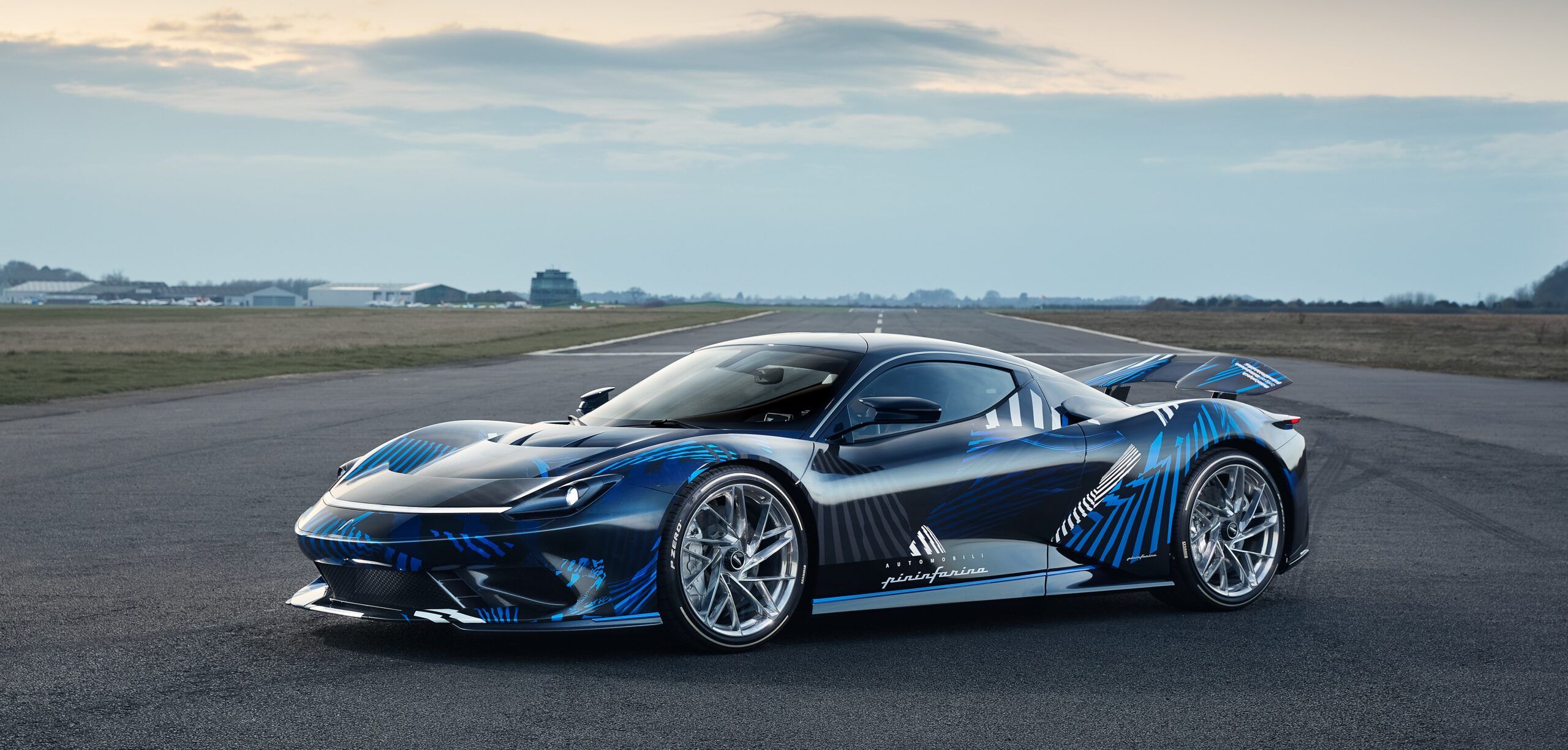 2560x1225 Automobili Pininfarina Battista