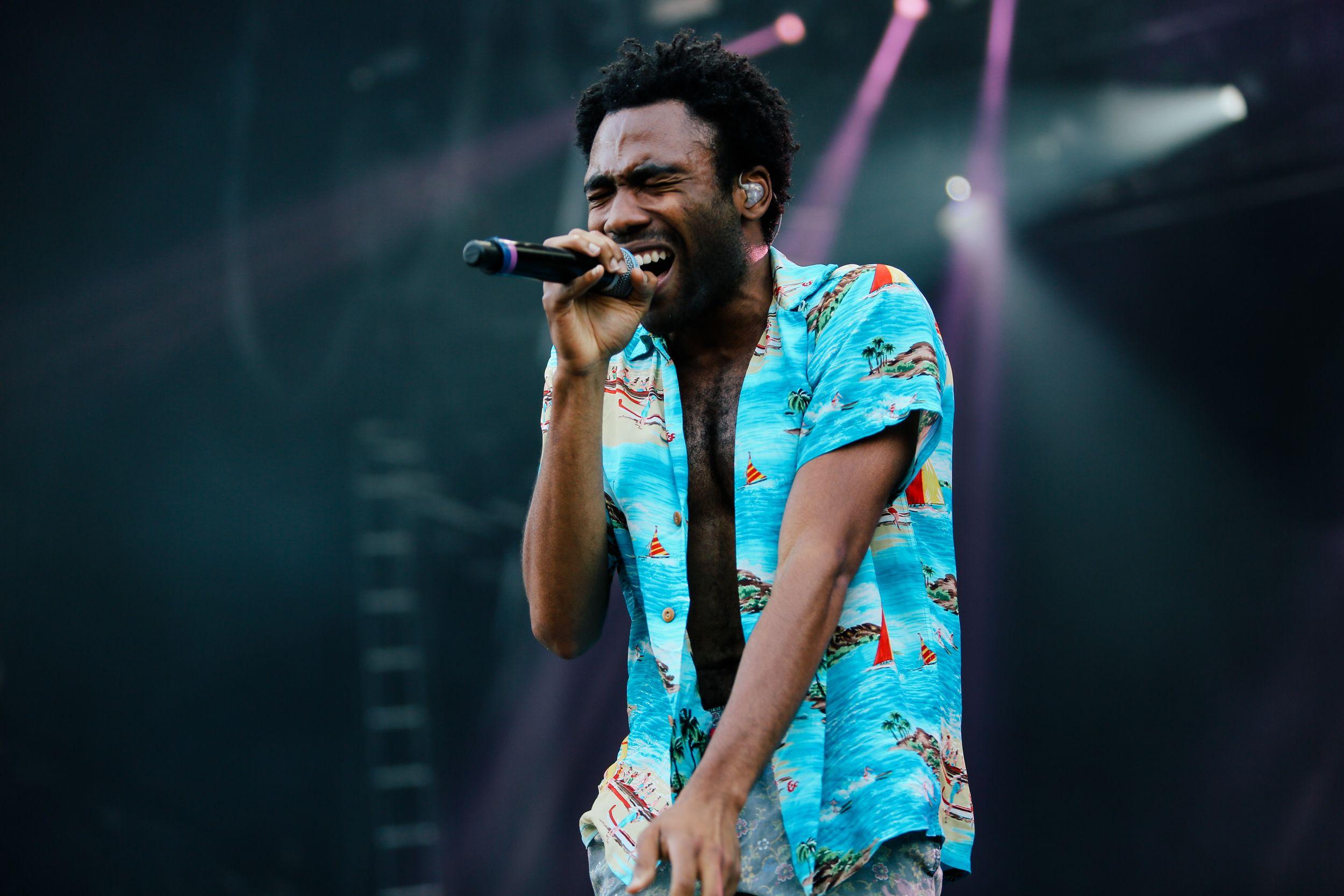 Включи childish gambino. Childish Gambino. Childish Gambino 2024. Childish Gambino 3005. Childish Gambino redbone.