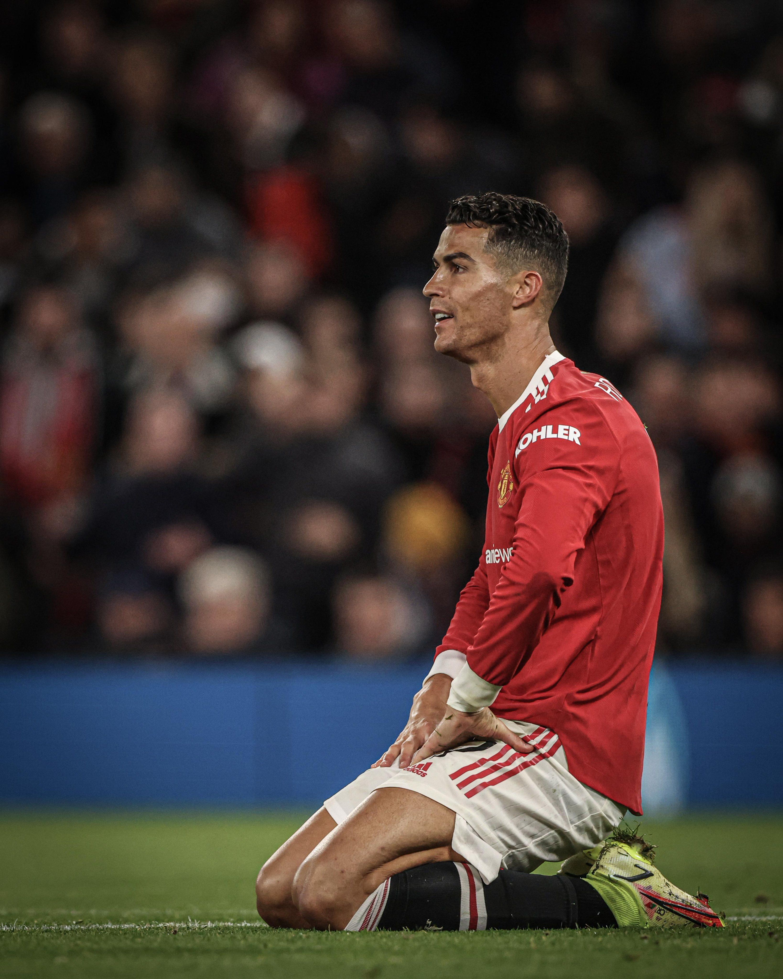 Ronaldo Sad Wallpapers - Top Free Ronaldo Sad Backgrounds - WallpaperAccess