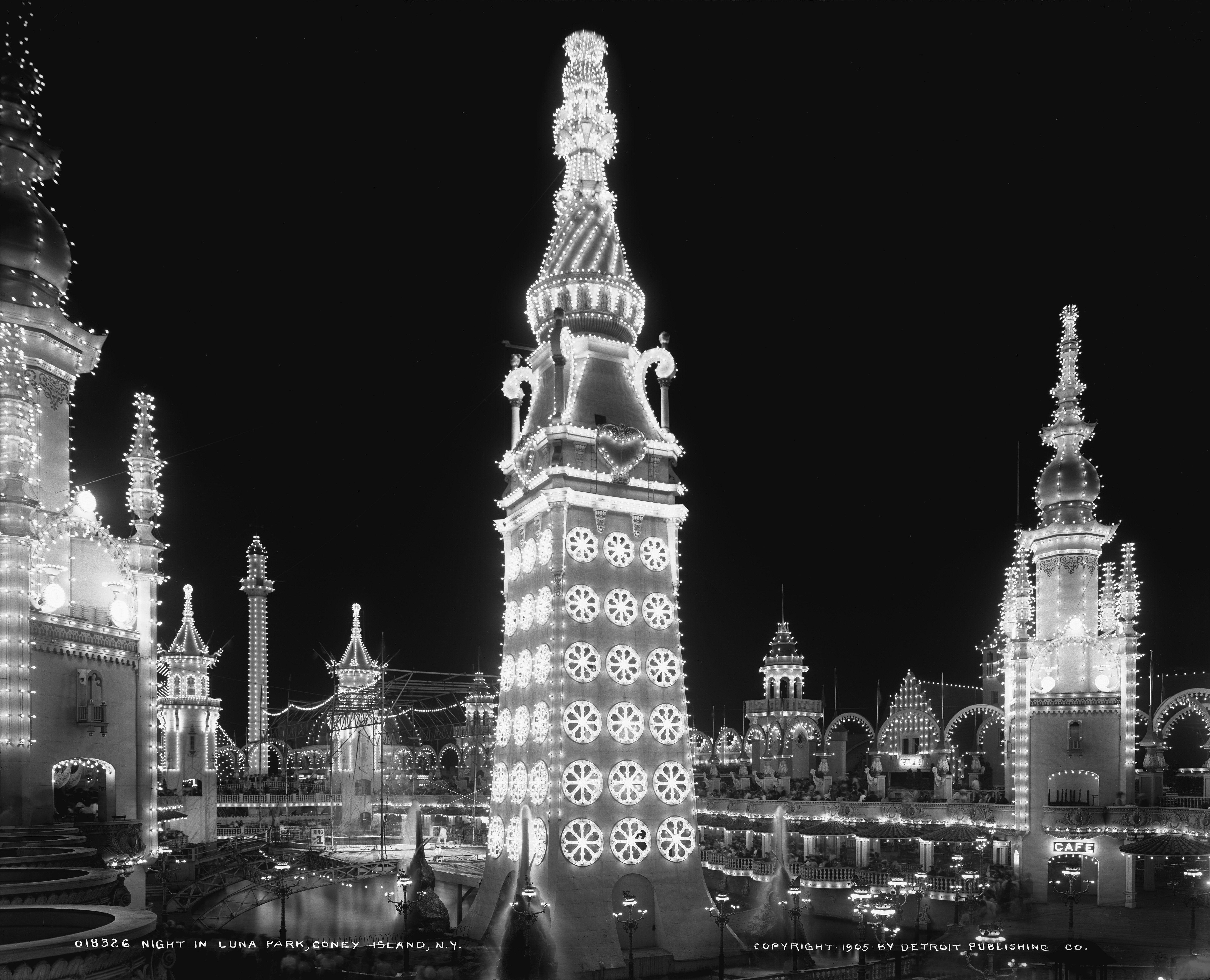 5885x4768 Luna Park Coney Island at Night 4K wallpaper