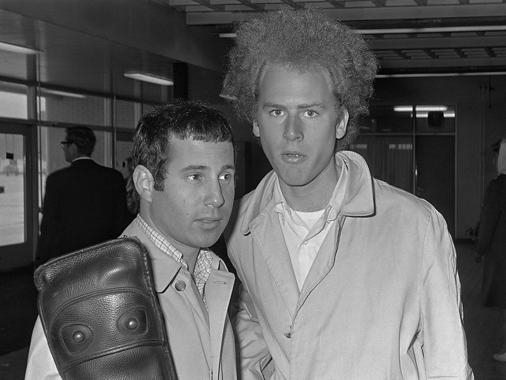 1024x768 Simon & Garfunkel 919