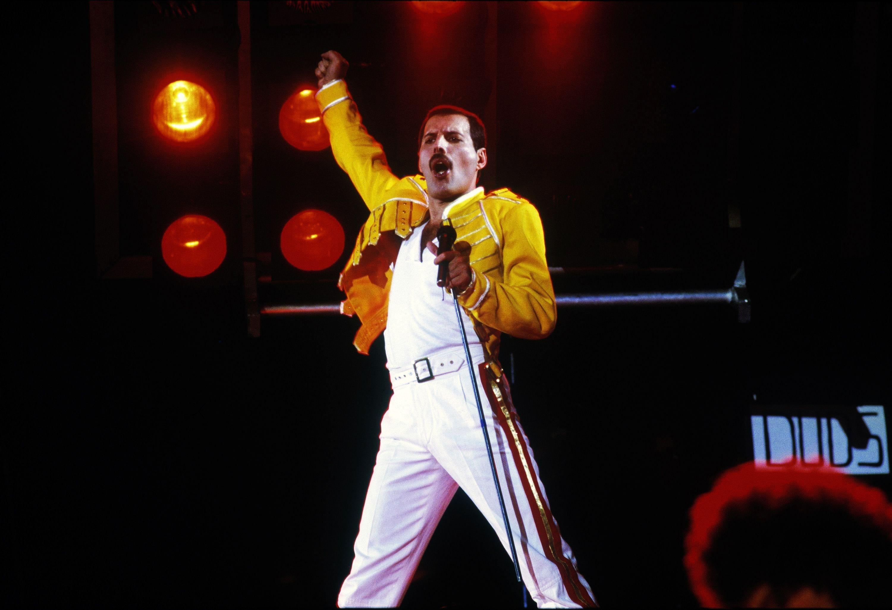 Freddie Mercury Wallpapers Top Free Freddie Mercury Backgrounds