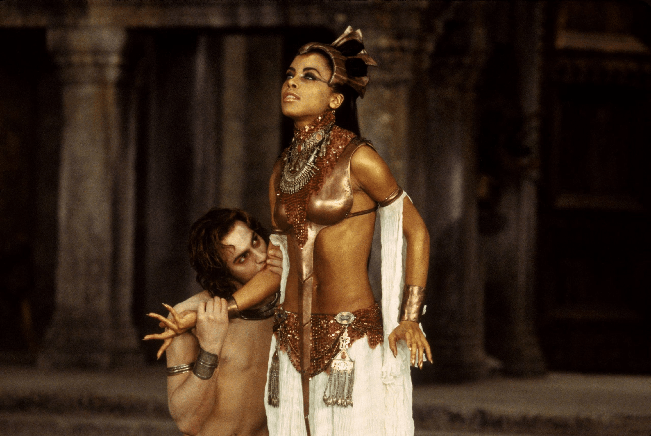 2560x1713 Queen of the Damned