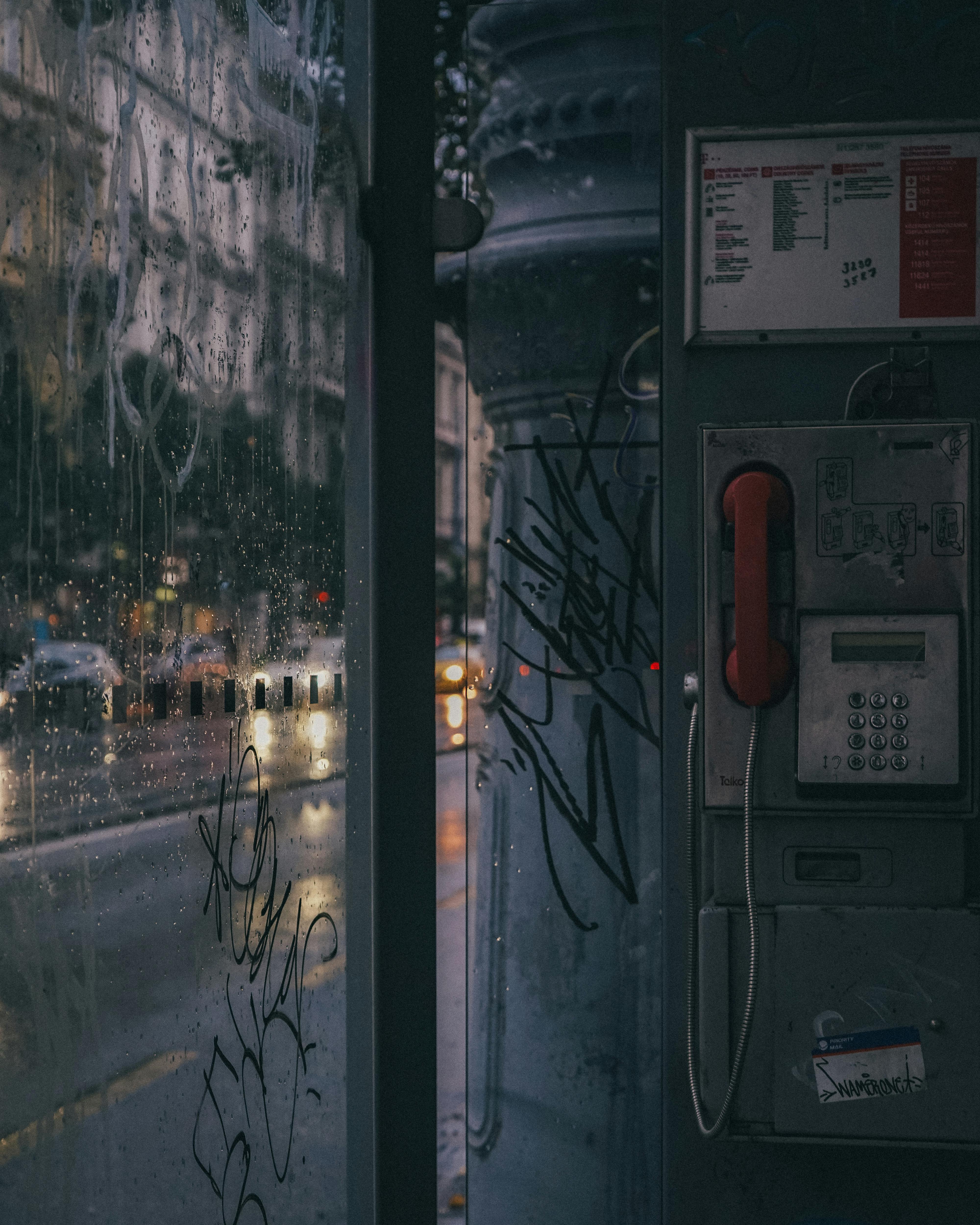 4000x5000 Telephone Booth · Free