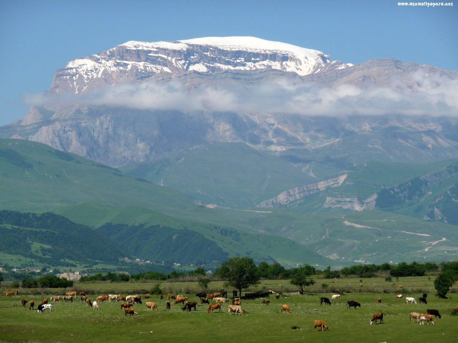 1600x1200 Azerbaijan