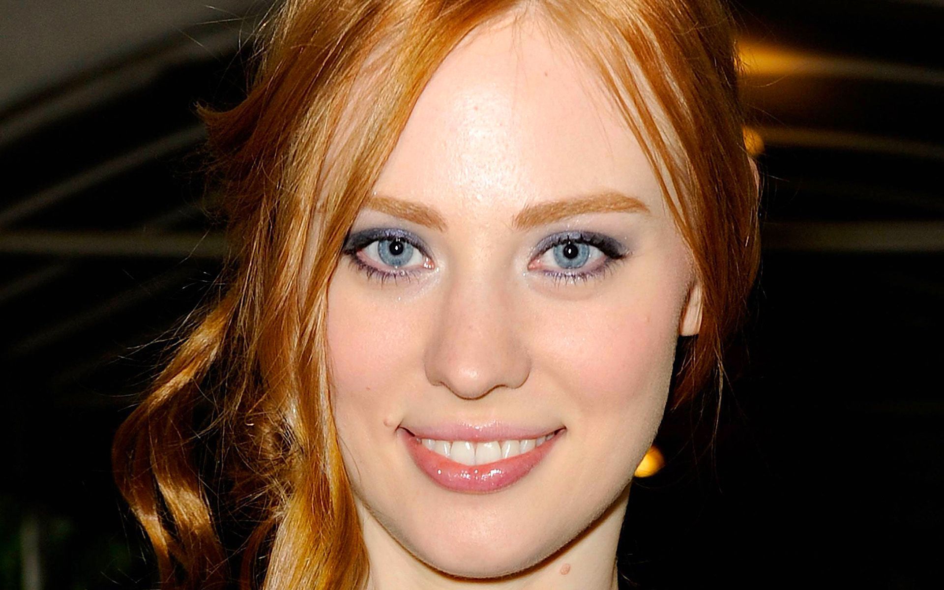 1920x1200 HD desktop wallpaper: Redhead