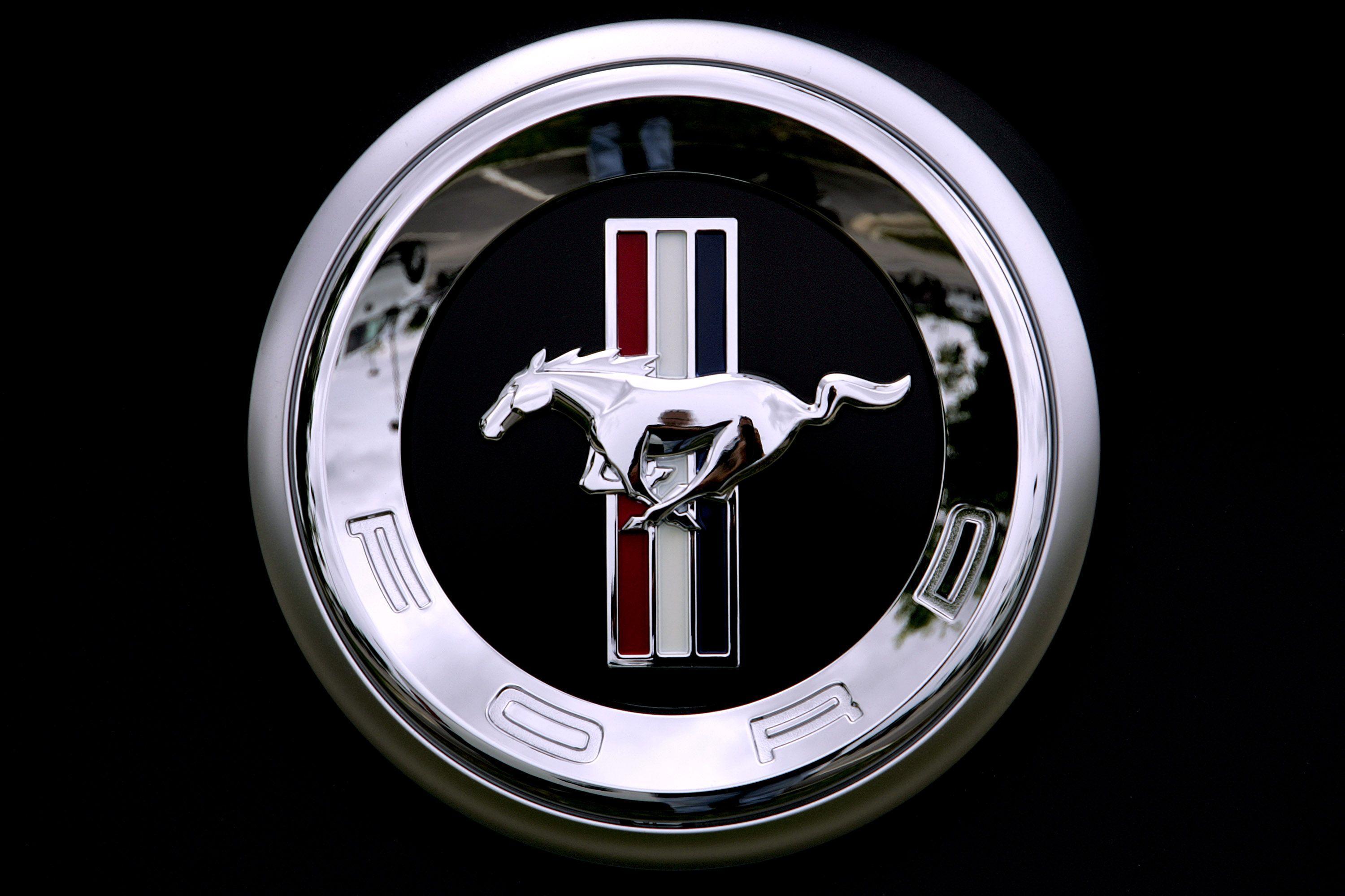 Hình nền Logo Ford Mustang 3000x2000
