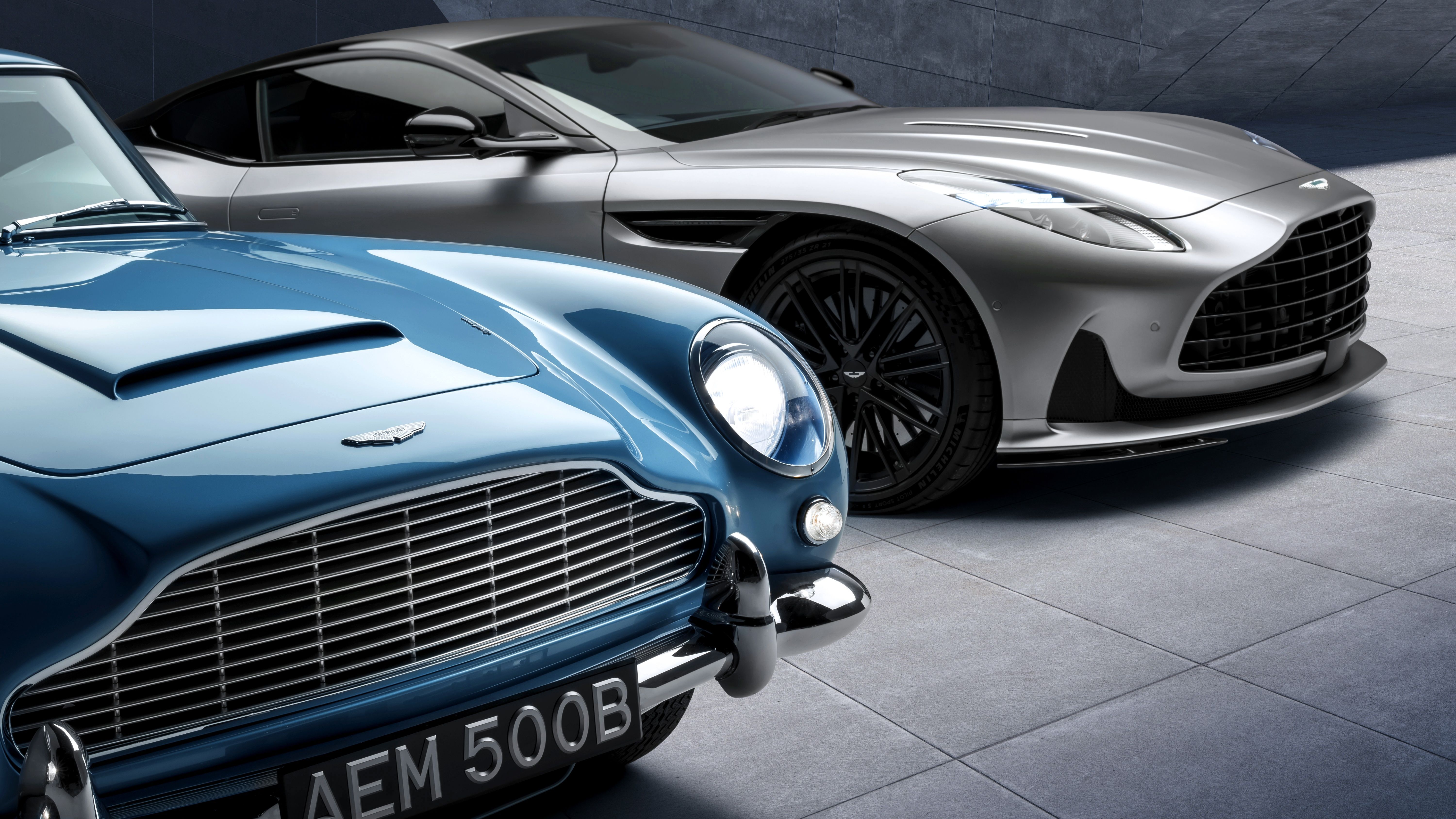 6000x3377 Wallpaper Aston Martin, DB close up