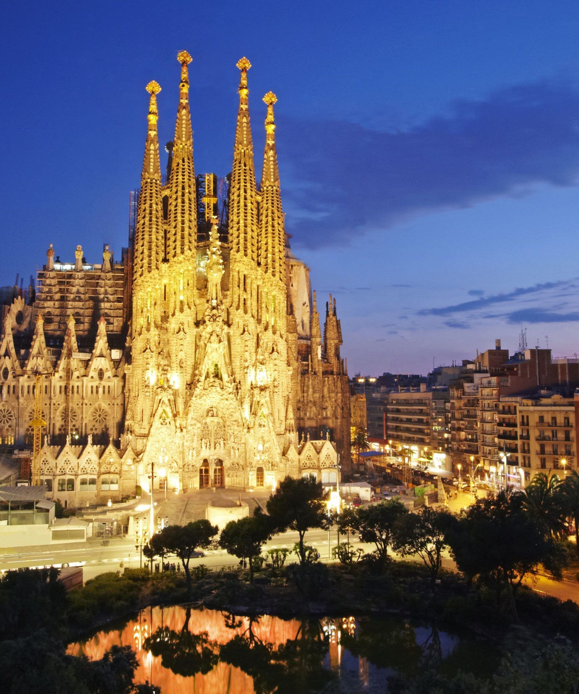 1920x2298 School trip to Spain in hotel
