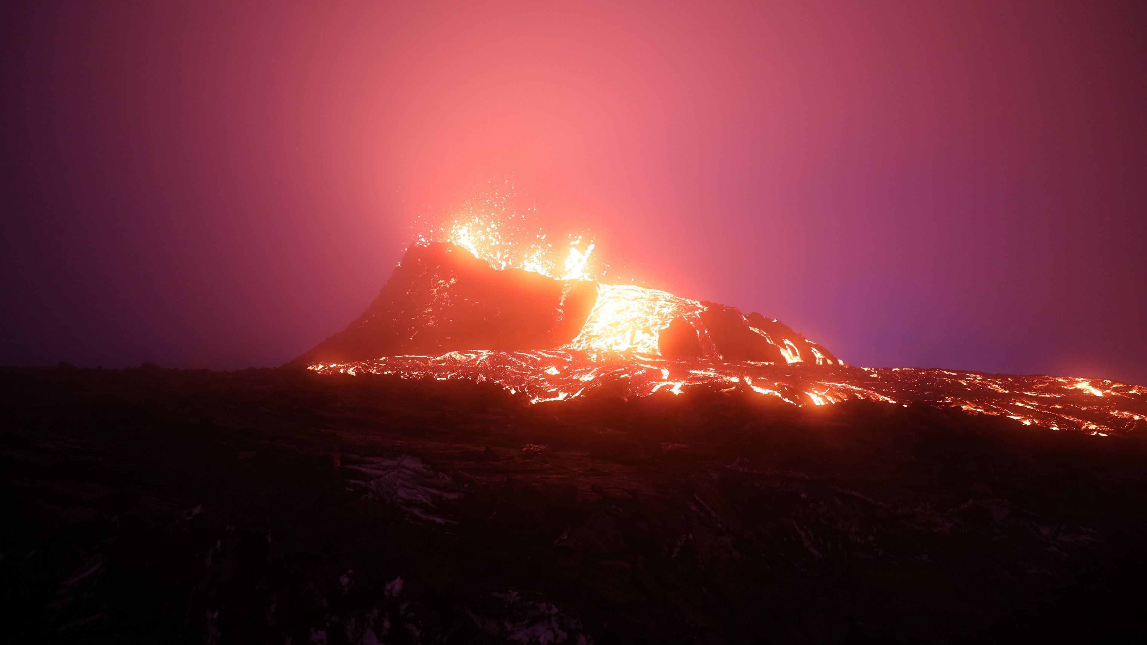 3840x2160 Download wallpaper 3840x2160 volcano