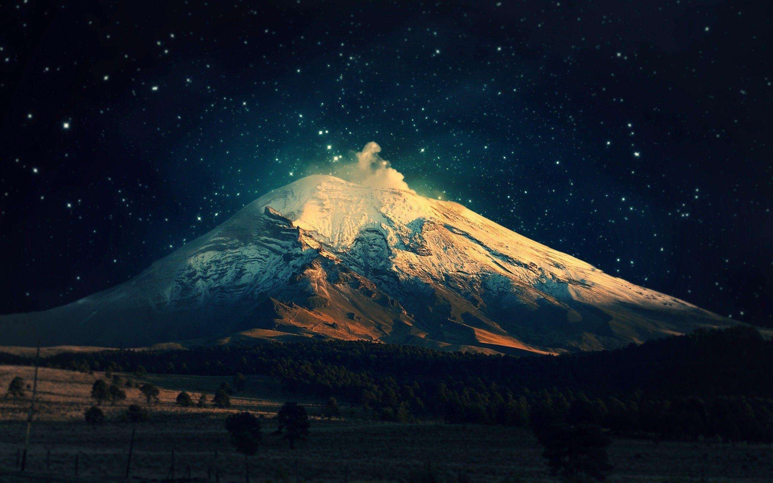Night mountain and lake view 4K wallpaper download