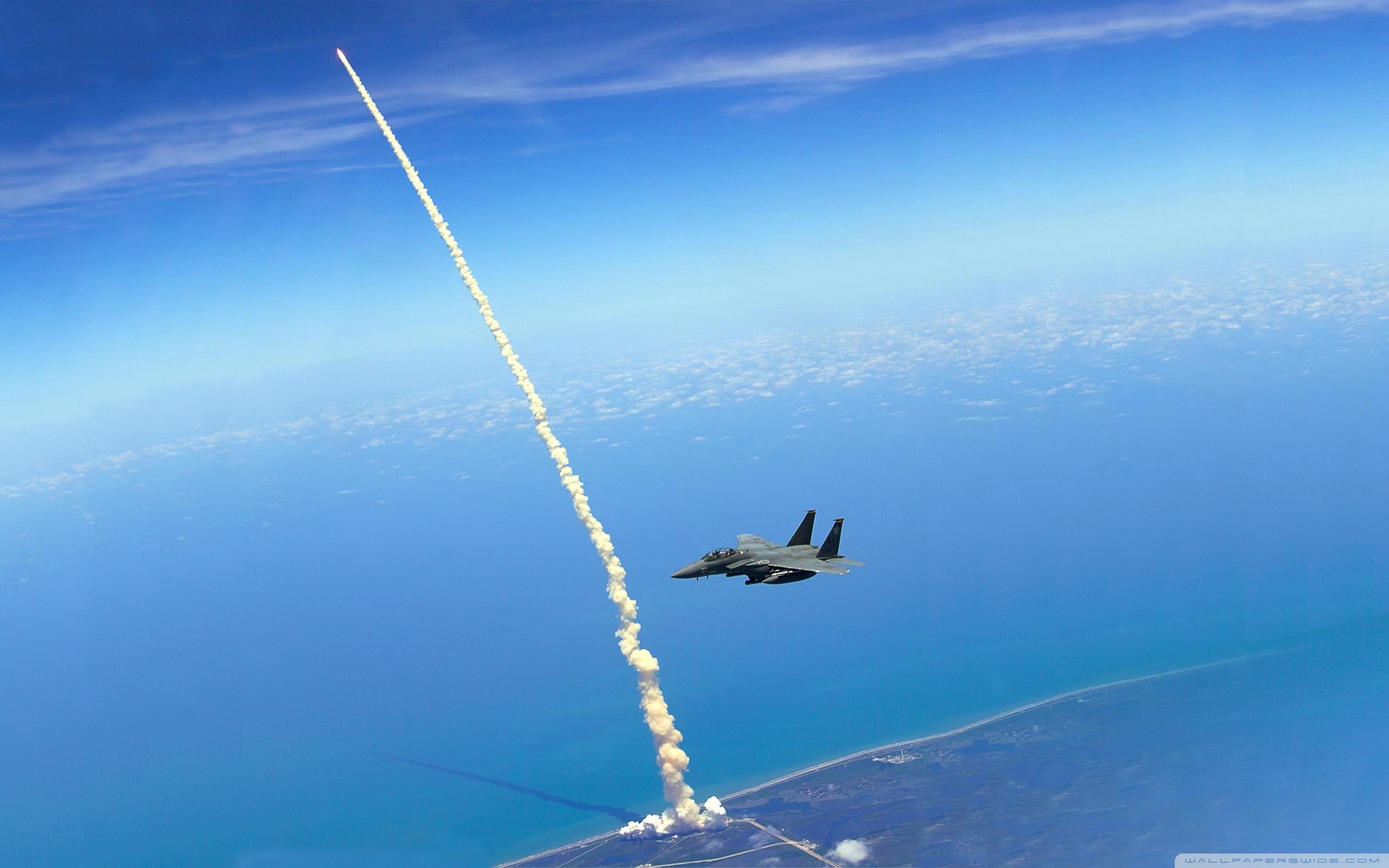 2560x1600 Space Shuttle Wallpaper