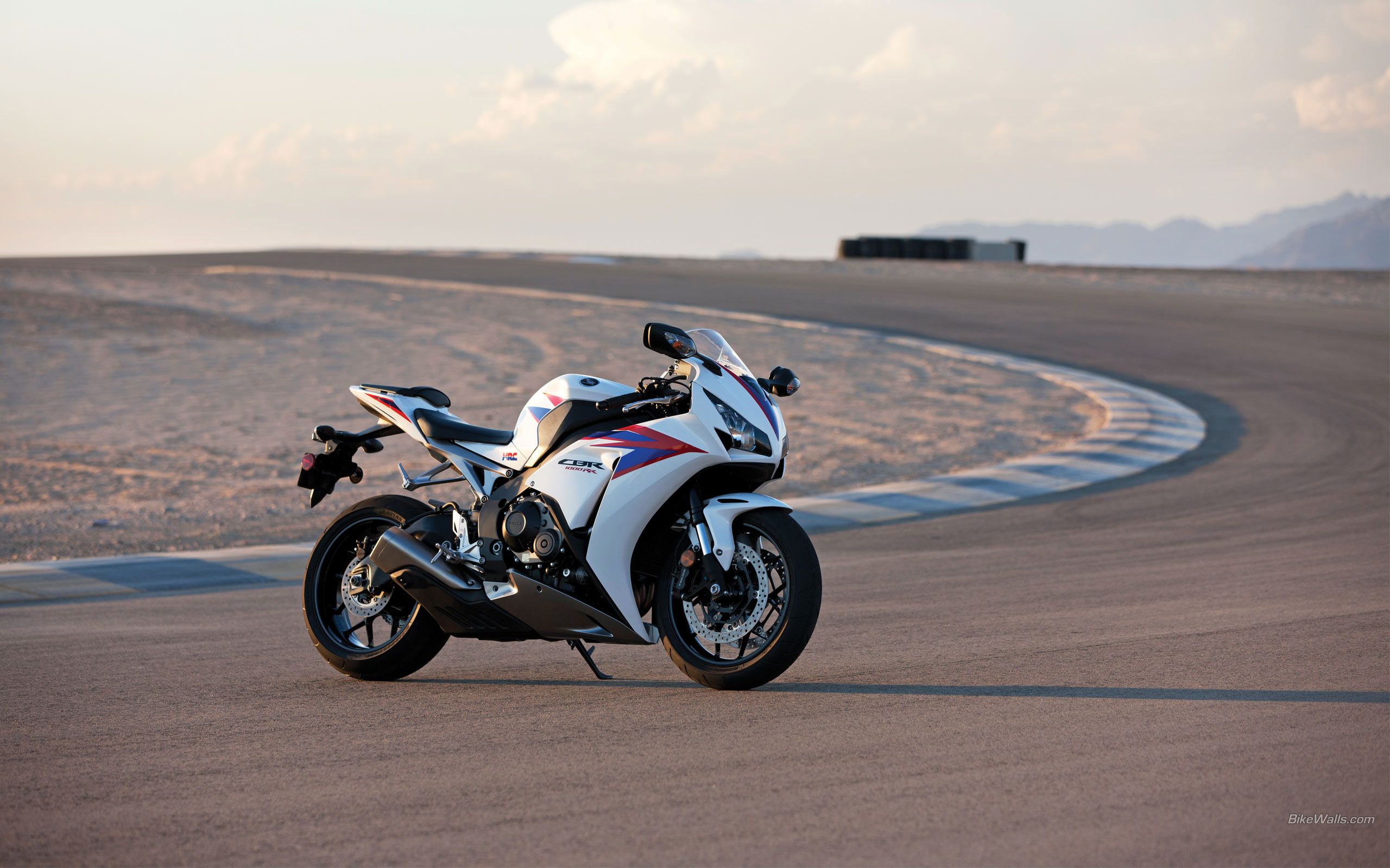2560x1600 Honda CBR1000RR Wallpaper