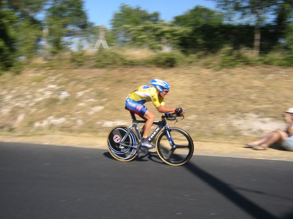 1024x768 Lance Armstrong Tour de France