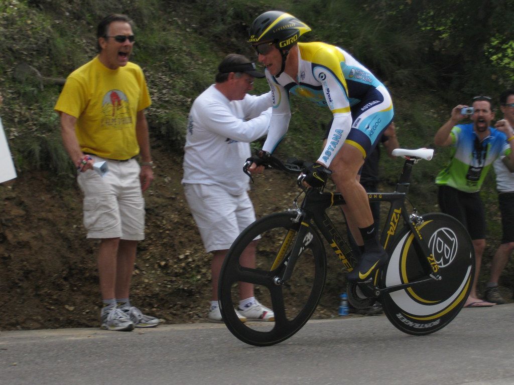 1024x768 stolen Livestrong TT bik
