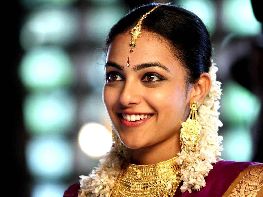 1024x768 Nithya Menen Cute Picture And HD Wallpaper